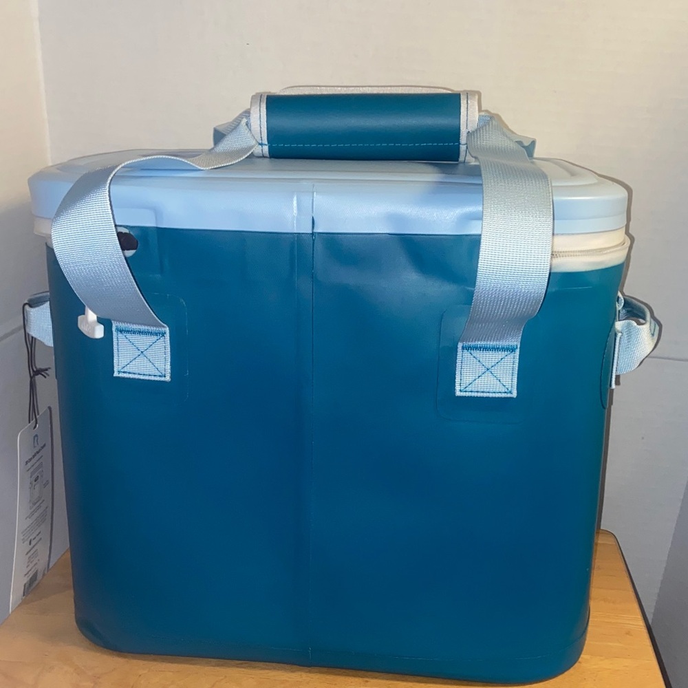 RTIC Teal and Light Blue 30 can Soft Pack Cooler - Picture 3 of 5